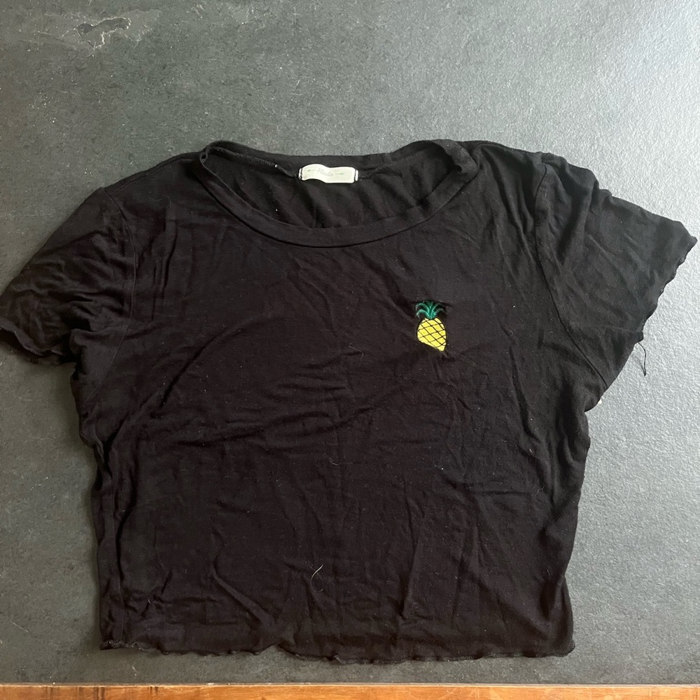 Black pineapple crop top